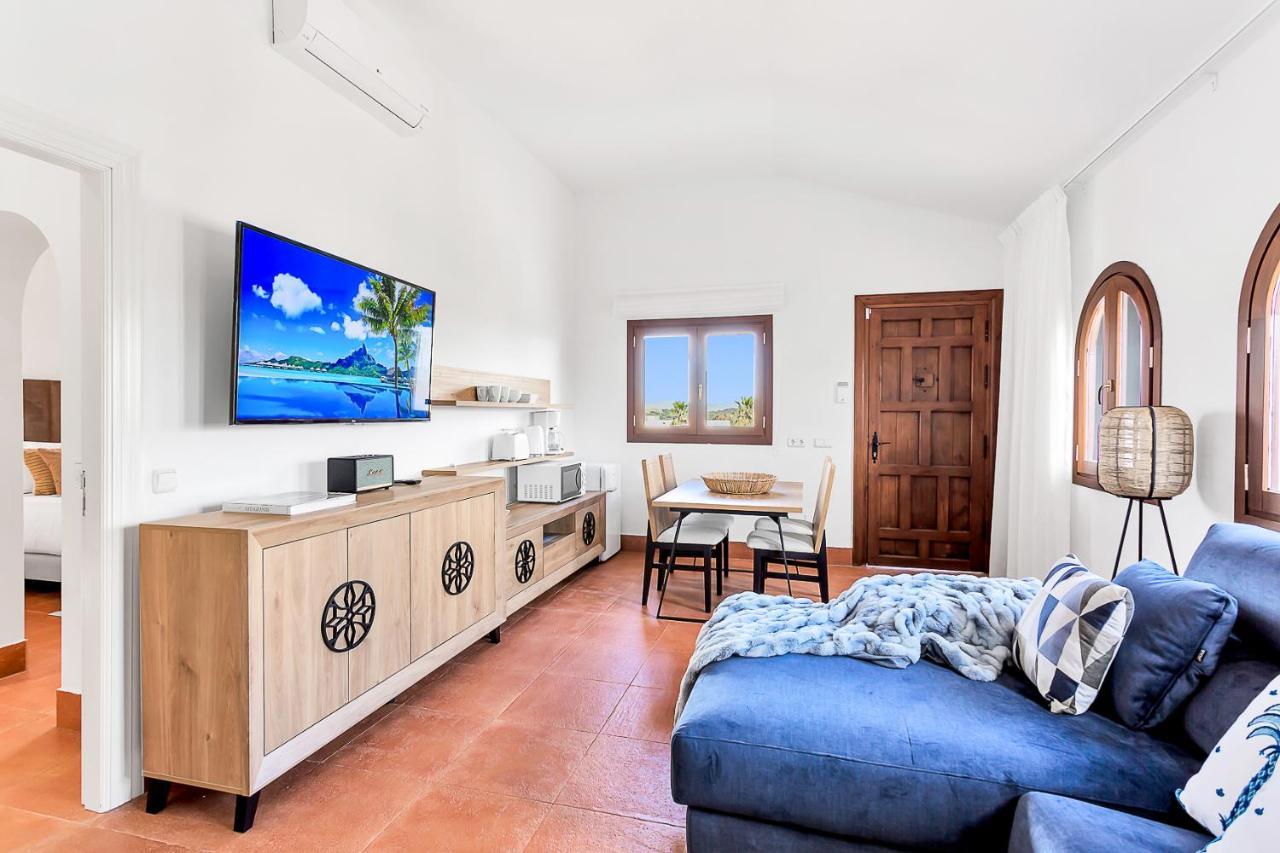 Yolo Spaces - Sotogrande - White House Villa Сан-Роке Экстерьер фото
