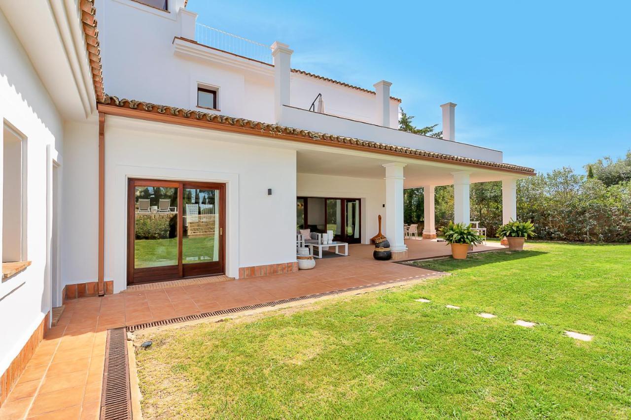 Yolo Spaces - Sotogrande - White House Villa Сан-Роке Экстерьер фото